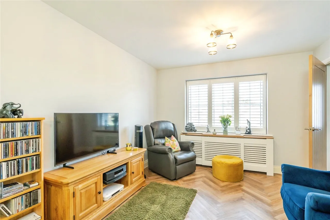 Kingsmead Avenue, Chichester, PO19, photo 2