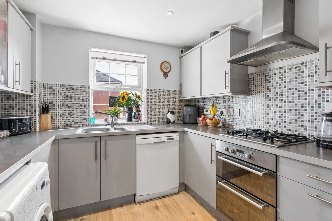 Whernside Drive, Stevenage, SG1, photo 10