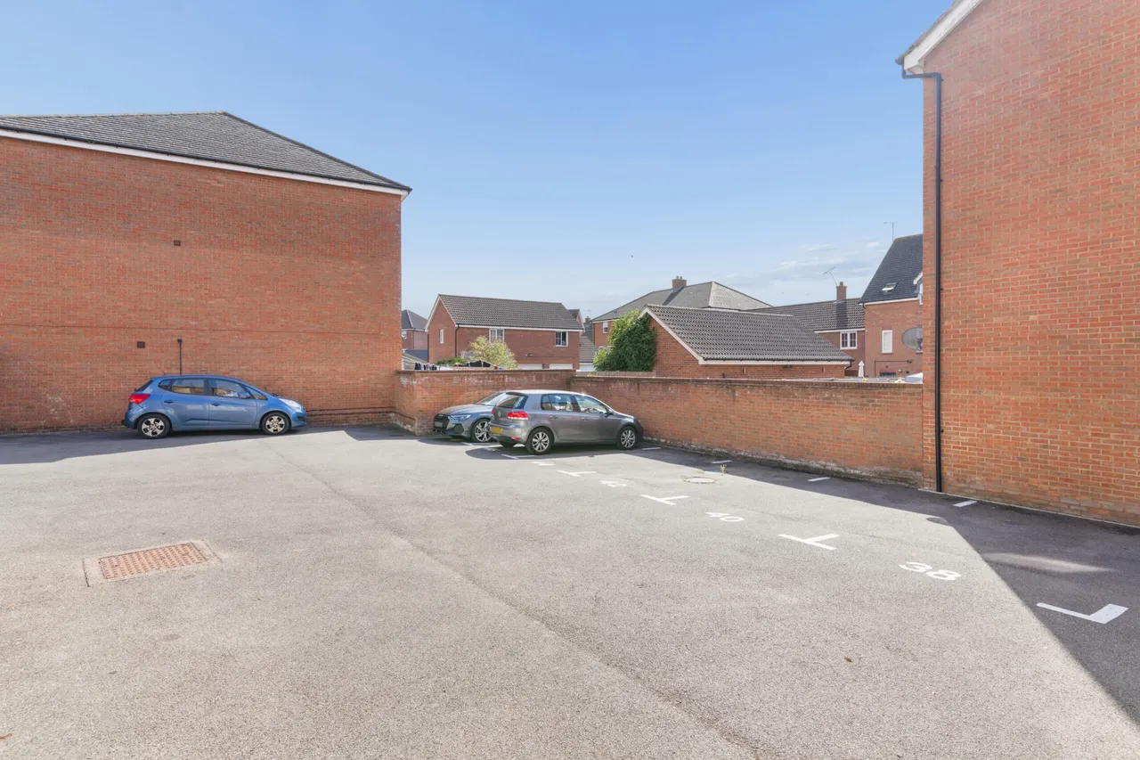 Whernside Drive, Stevenage, SG1, photo 17