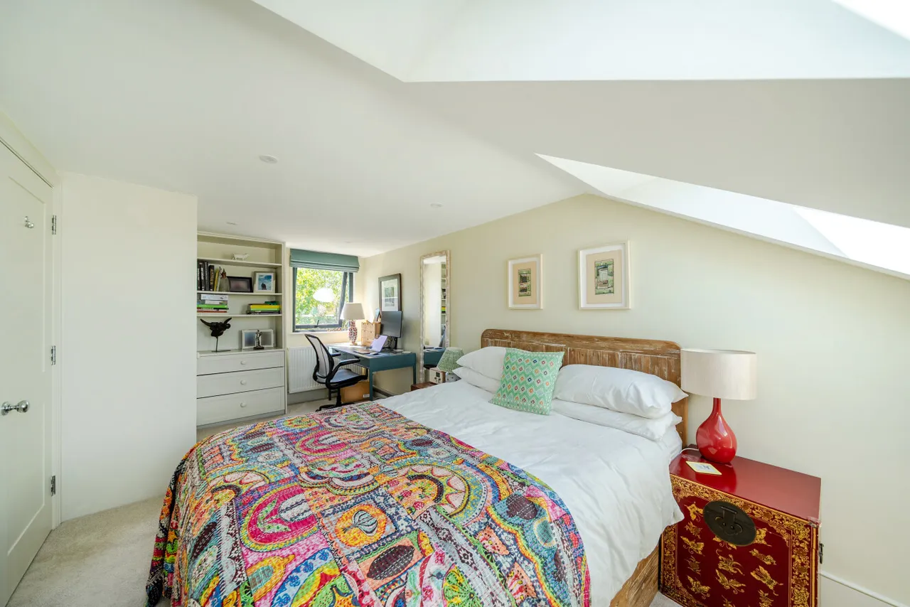 Hargwyne Street, Brixton, London, SW9, photo 4