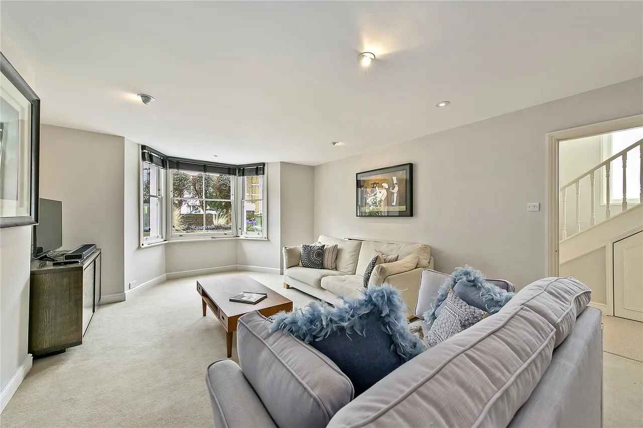 Royston Road, Richmond, TW10, photo 15