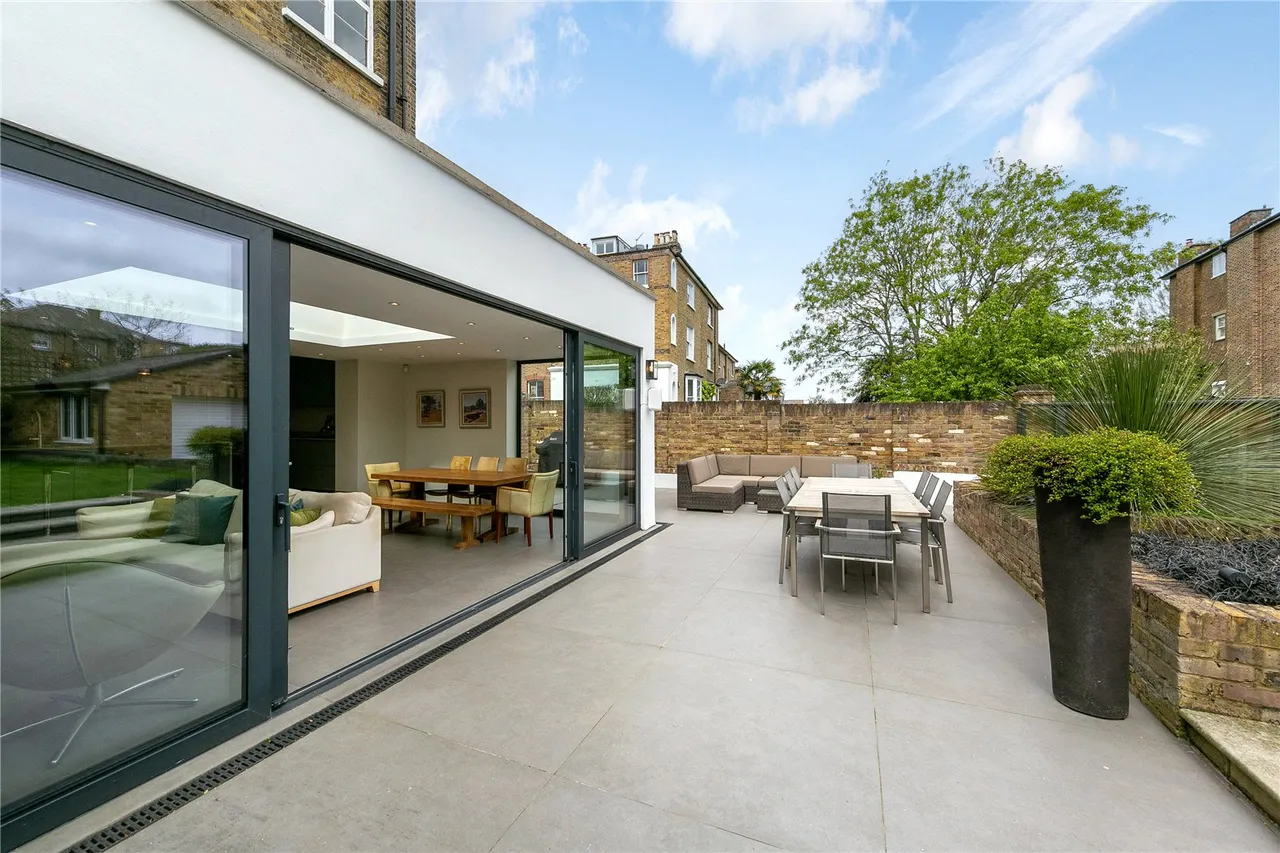 Royston Road, Richmond, TW10, photo 23