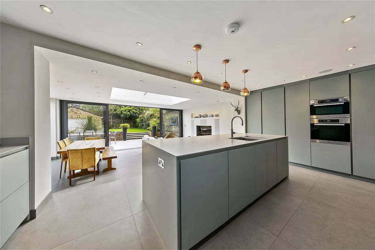 Royston Road, Richmond, TW10, photo 14