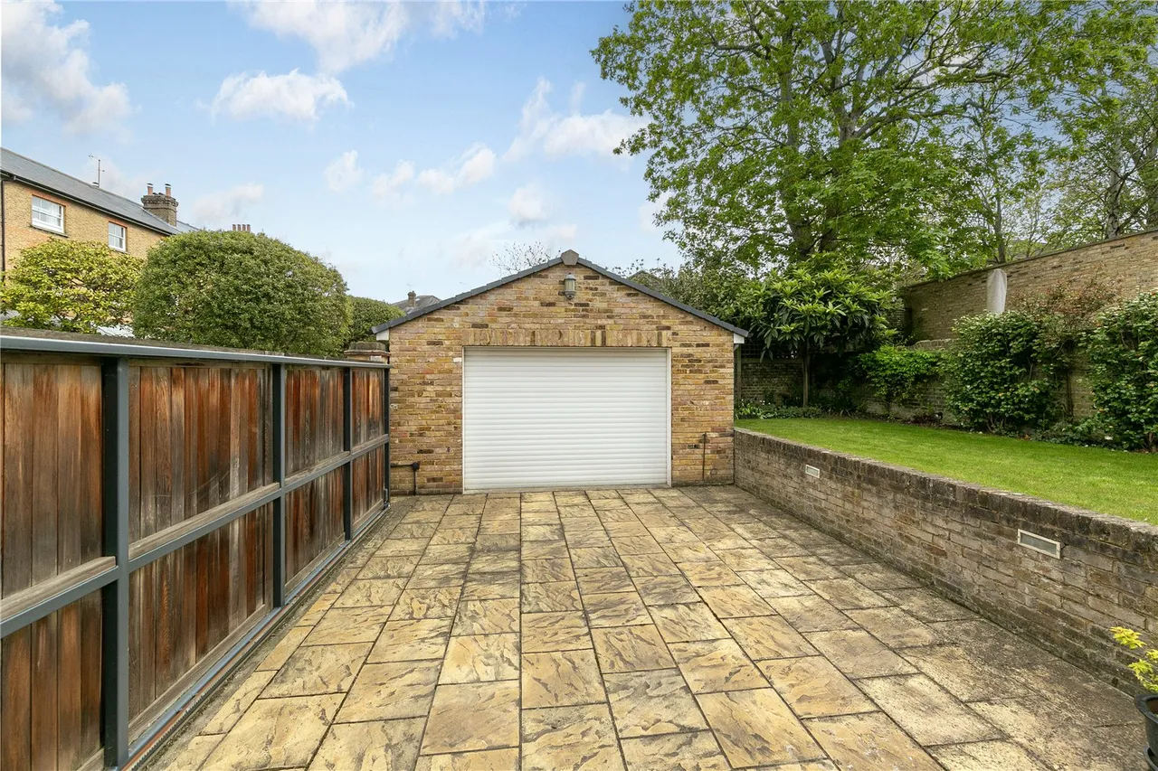 Royston Road, Richmond, TW10, photo 25