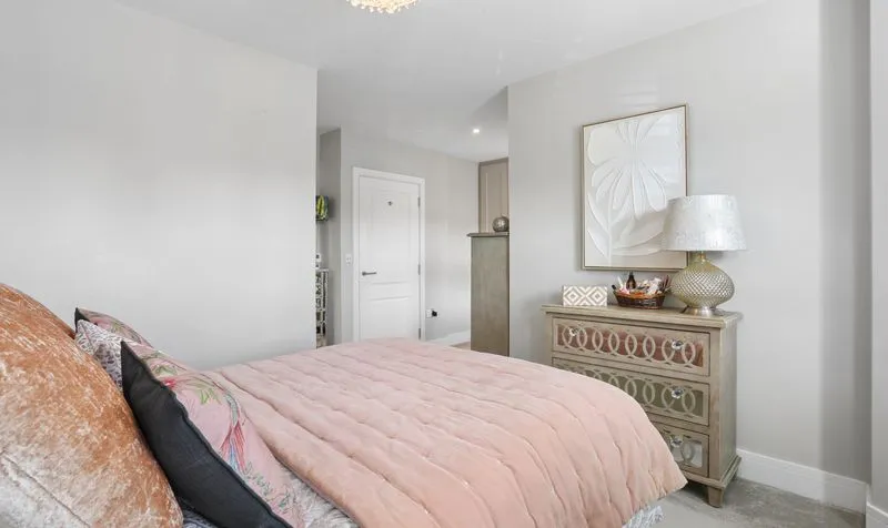Brunswick Close, Epsom, KT17, photo 26