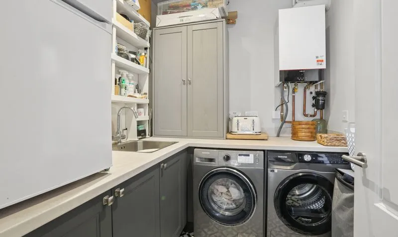Brunswick Close, Epsom, KT17, photo 21