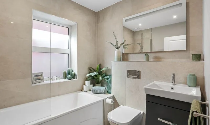 Brunswick Close, Epsom, KT17, photo 33