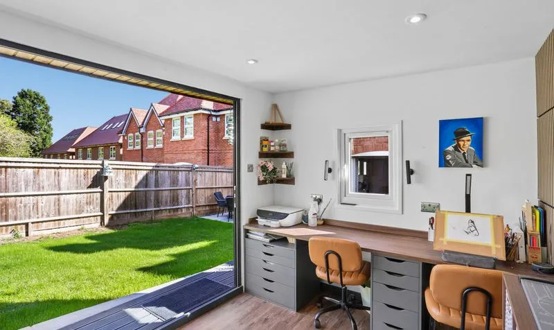 Brunswick Close, Epsom, KT17, photo 44