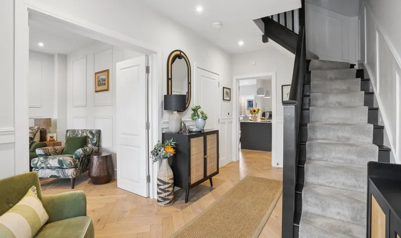 Brunswick Close, Epsom, KT17, photo 7