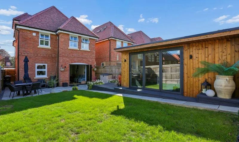 Brunswick Close, Epsom, KT17, photo 42