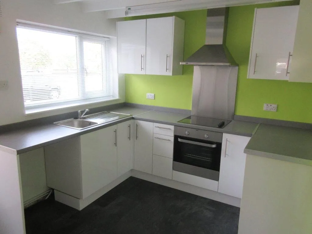 Bracken Dale, East Goscote, LE7, photo 2