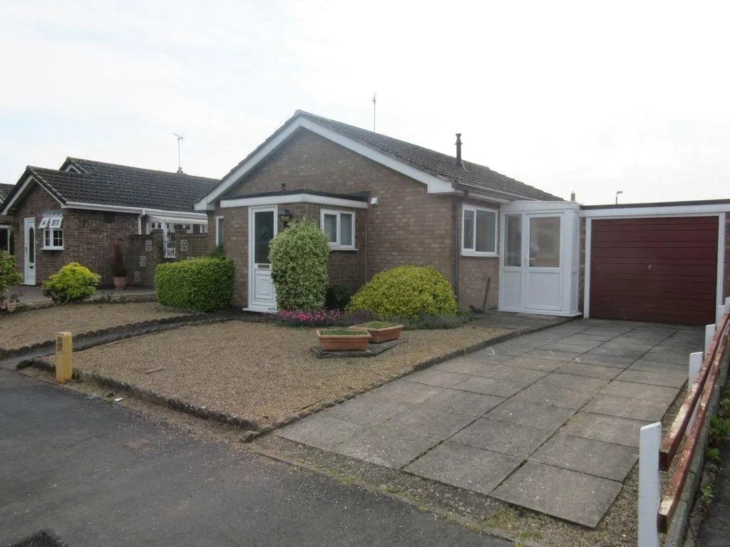 2 bed house for sale, Bracken Dale, East Goscote, LE7
