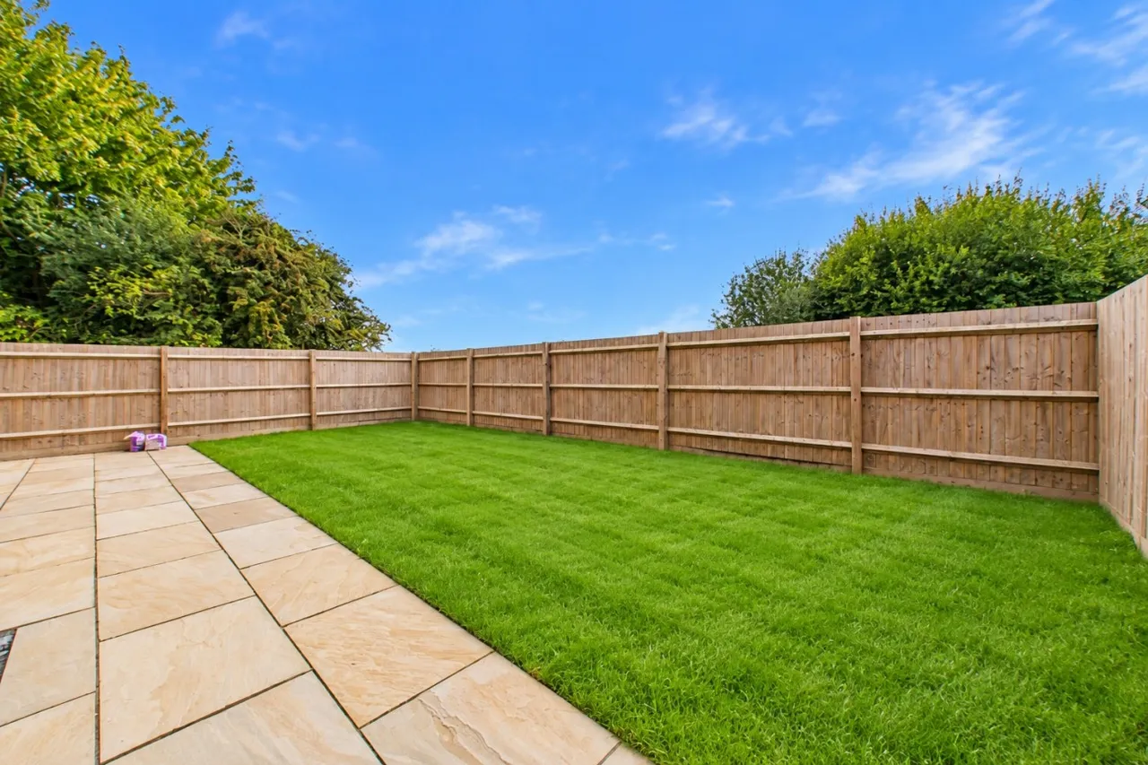 Wellingborough Road, Little Harrowden, NN9, photo 24