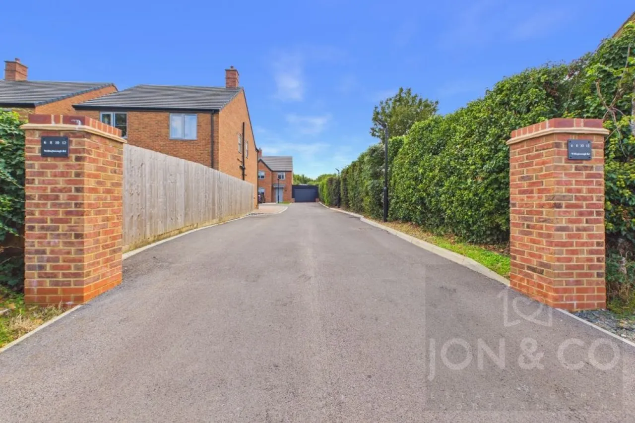 Wellingborough Road, Little Harrowden, NN9, photo 26