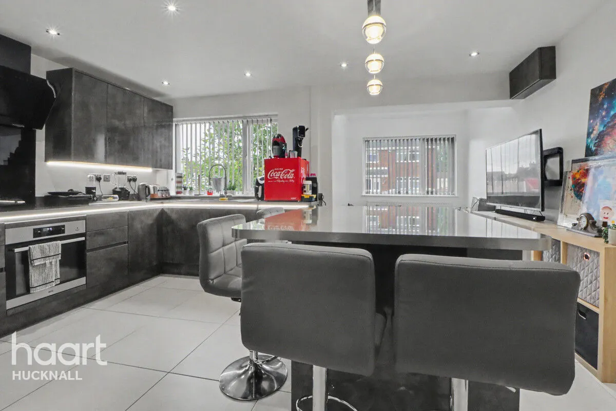 Lodge Farm Lane, Nottingham, NG5, photo 4
