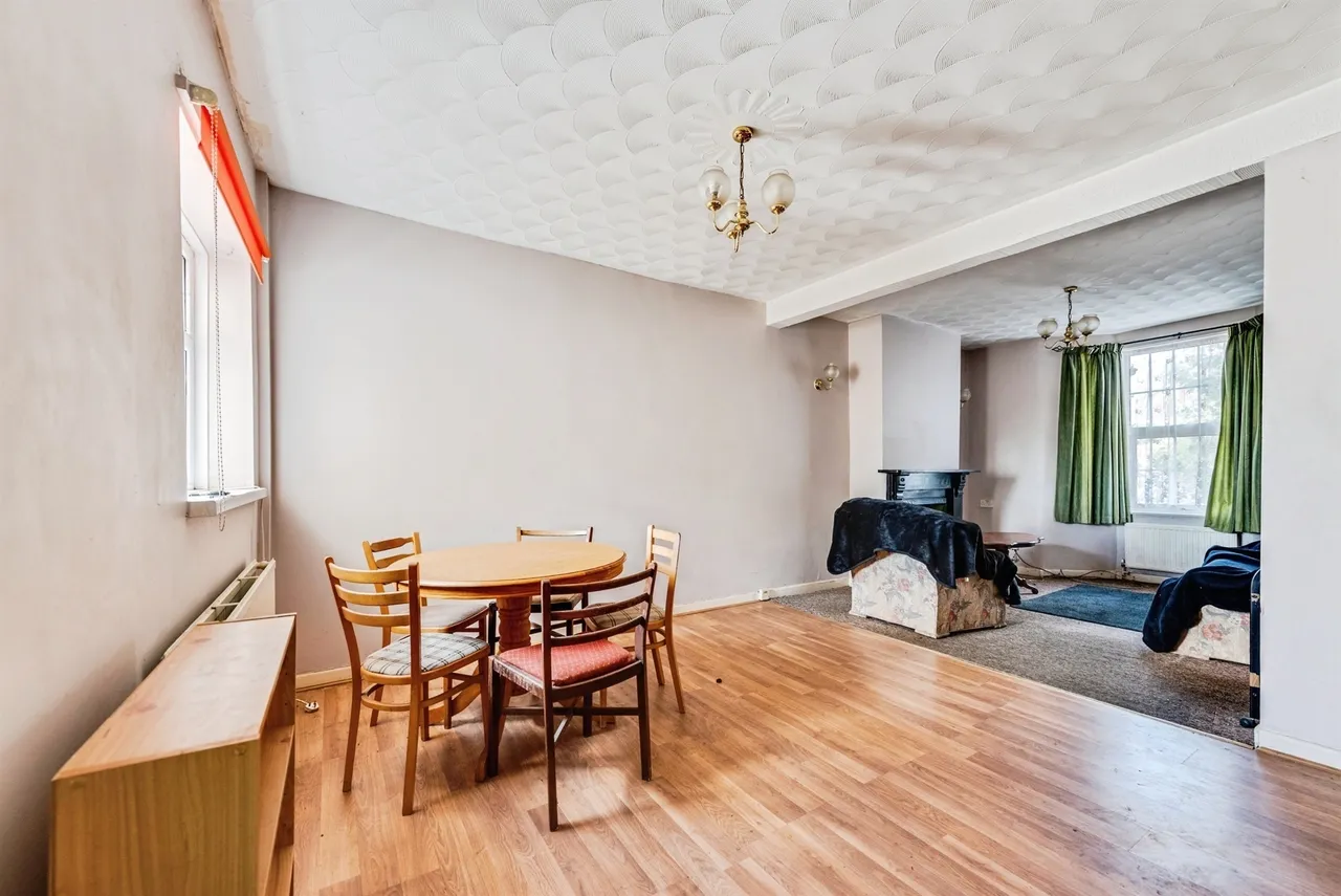 Deacon Street, Swindon, SN1, photo 2