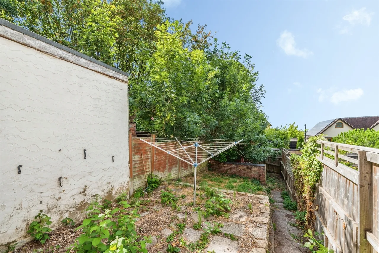 Deacon Street, Swindon, SN1, photo 11