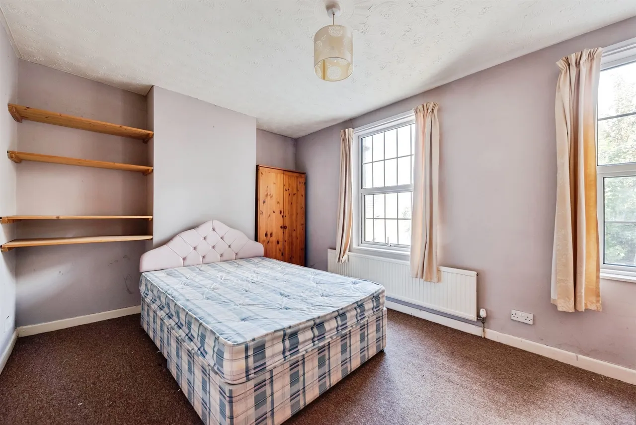 Deacon Street, Swindon, SN1, photo 6