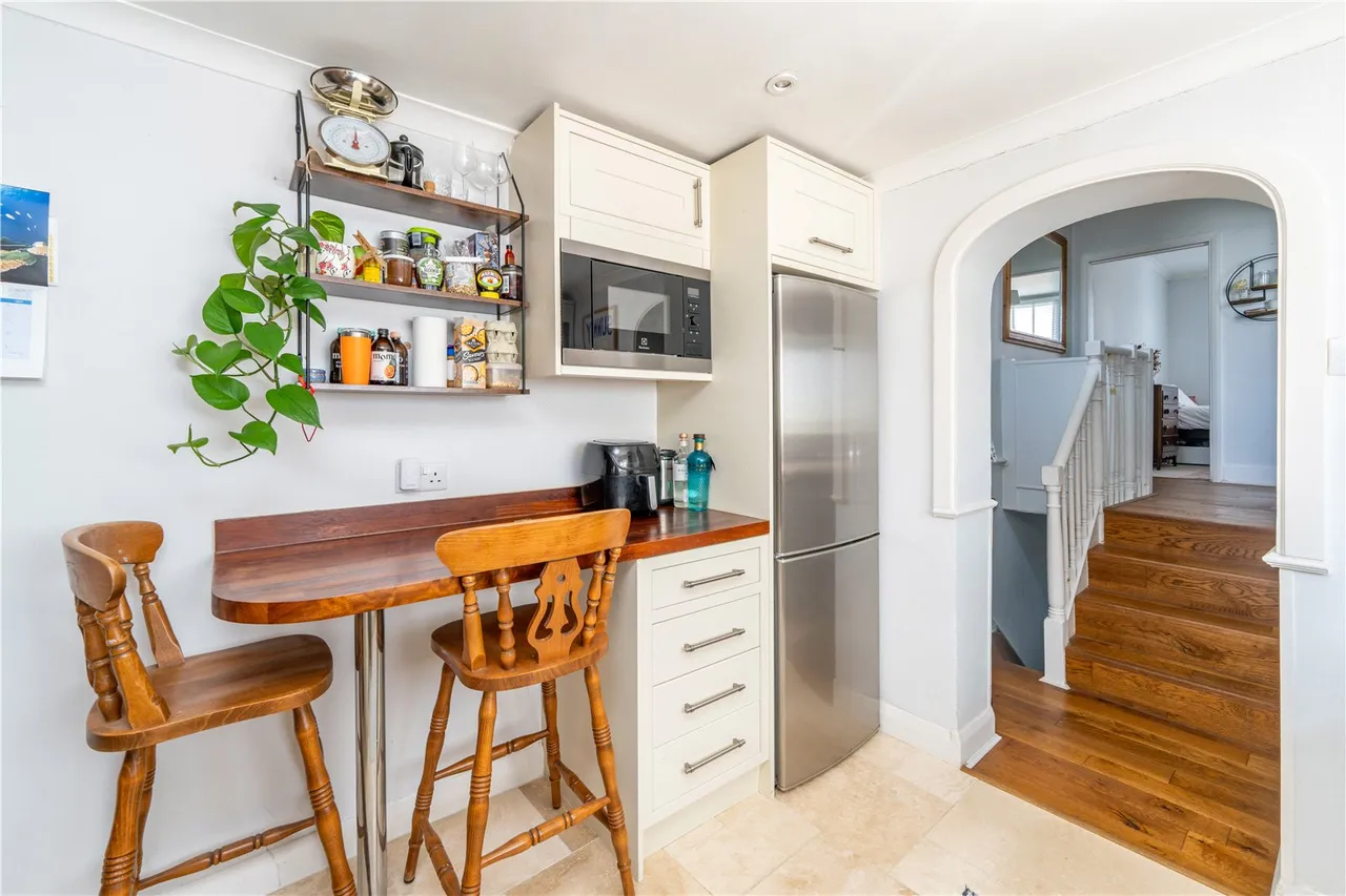 Hanworth Road, Hampton, TW12 3DH, photo 5