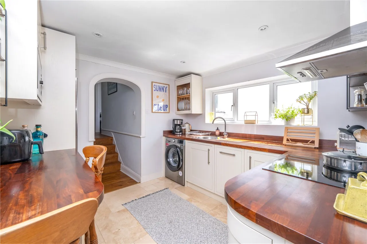 Hanworth Road, Hampton, TW12 3DH, photo 4