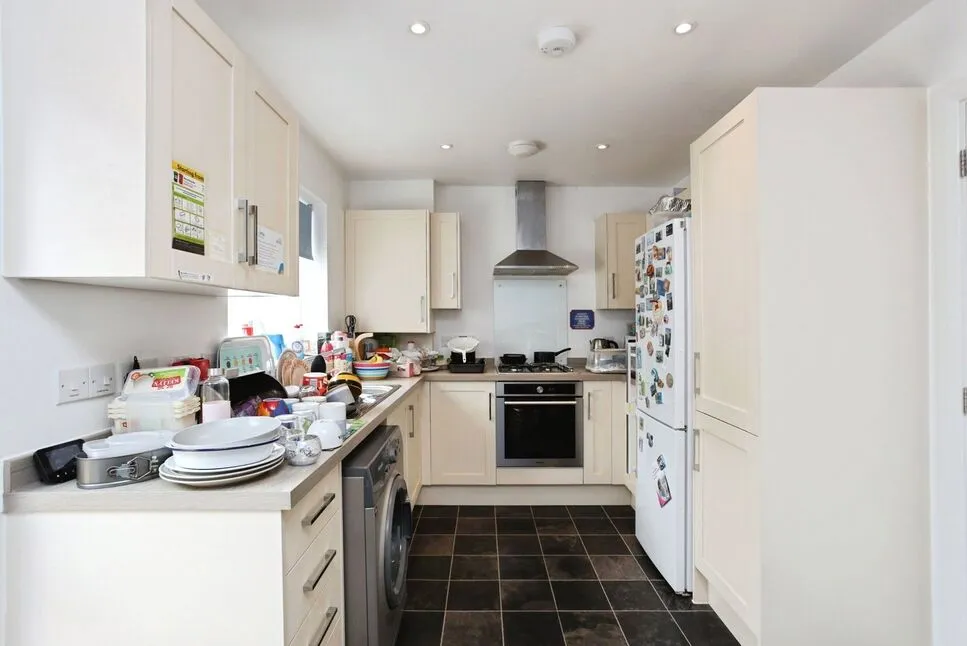 Chestnut Walk, Pembury, TN2, photo 2