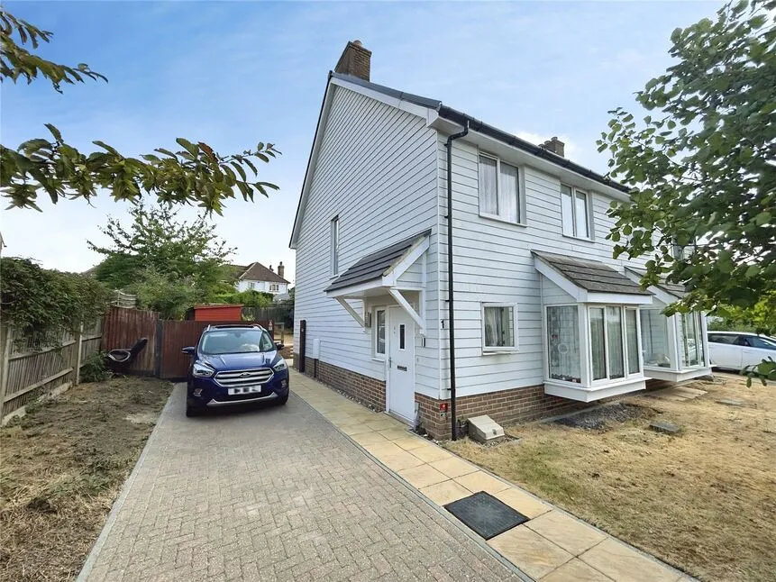 2 bed house for sale, Chestnut Walk, Pembury, TN2