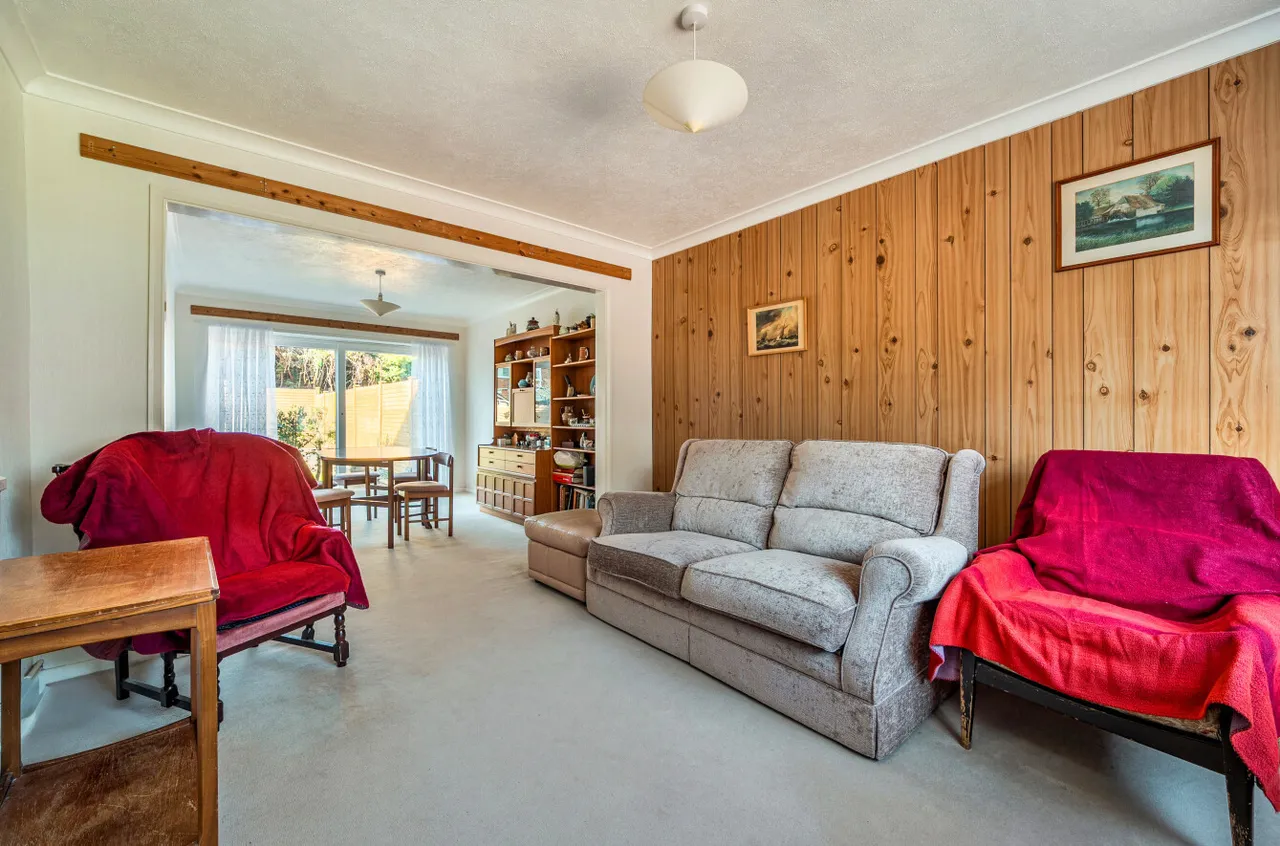 White Acres Road, Mytchett, Camberley, Surrey, GU16 6JJ, photo 4