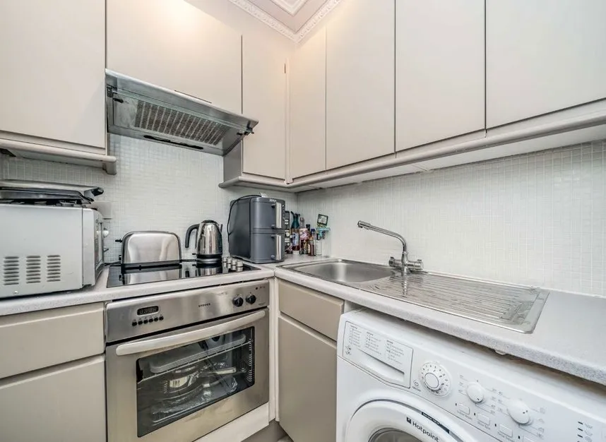 Kings Road, Chelsea, SW3, photo 3