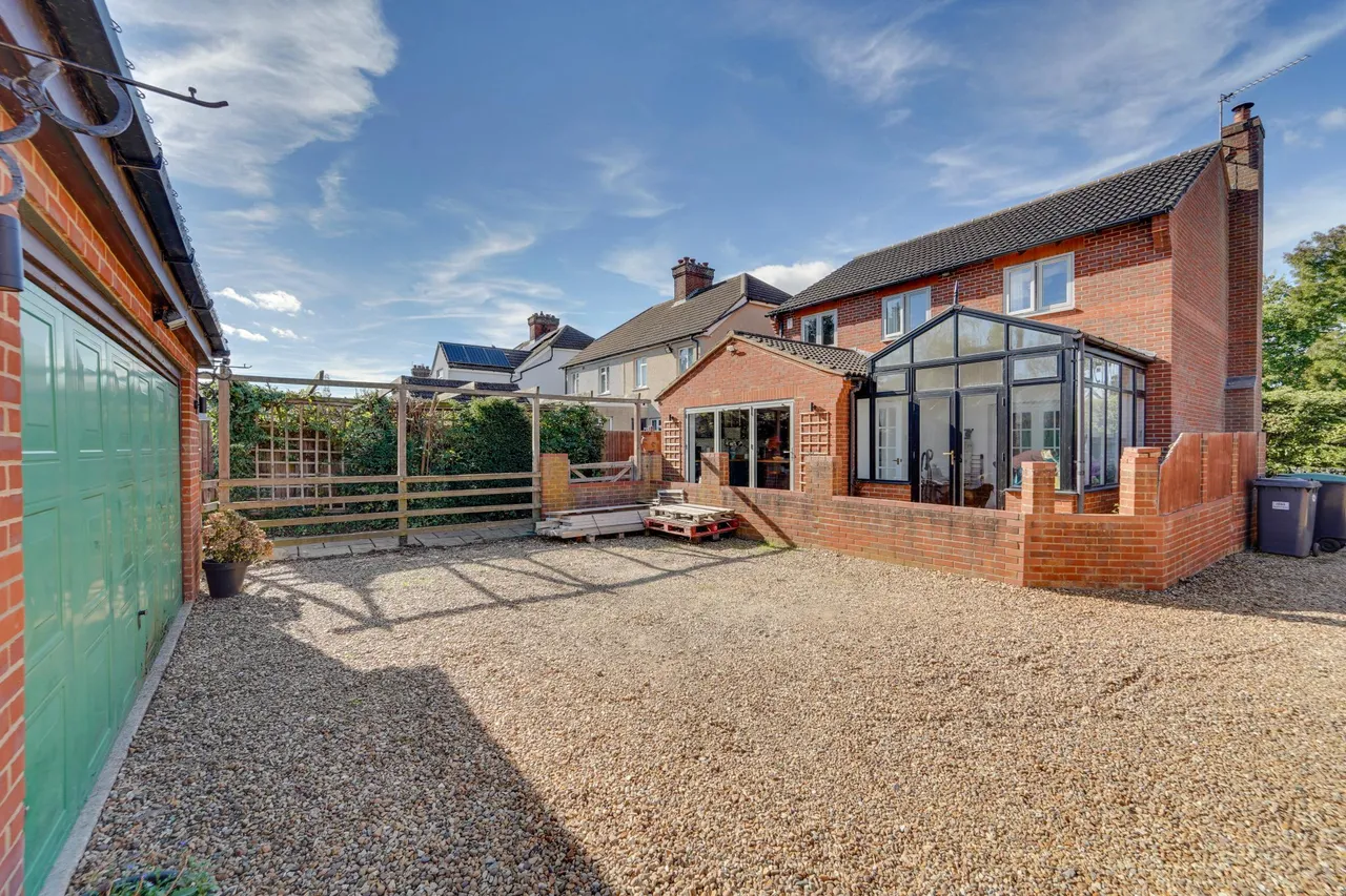 Bedford Road, Bedford, MK43, photo 9