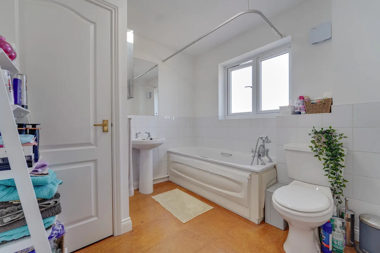Bedford Road, Bedford, MK43, photo 12