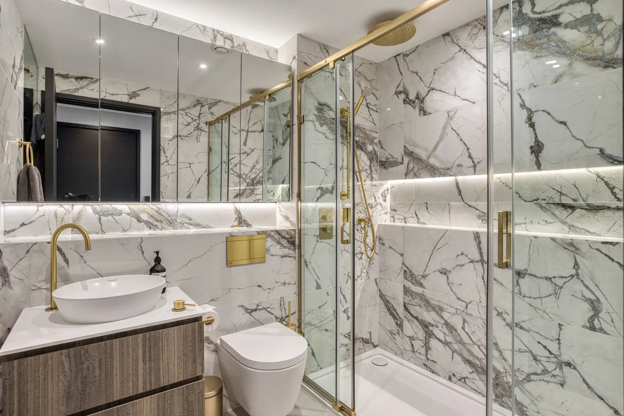 Apartment 3905, The Strata, 8 Walworth Road, London, photo 11
