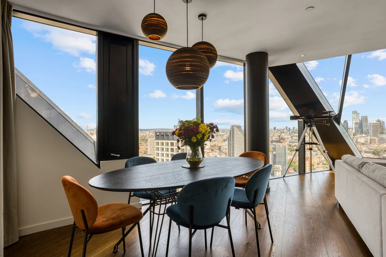 Apartment 3905, The Strata, 8 Walworth Road, London, photo 6