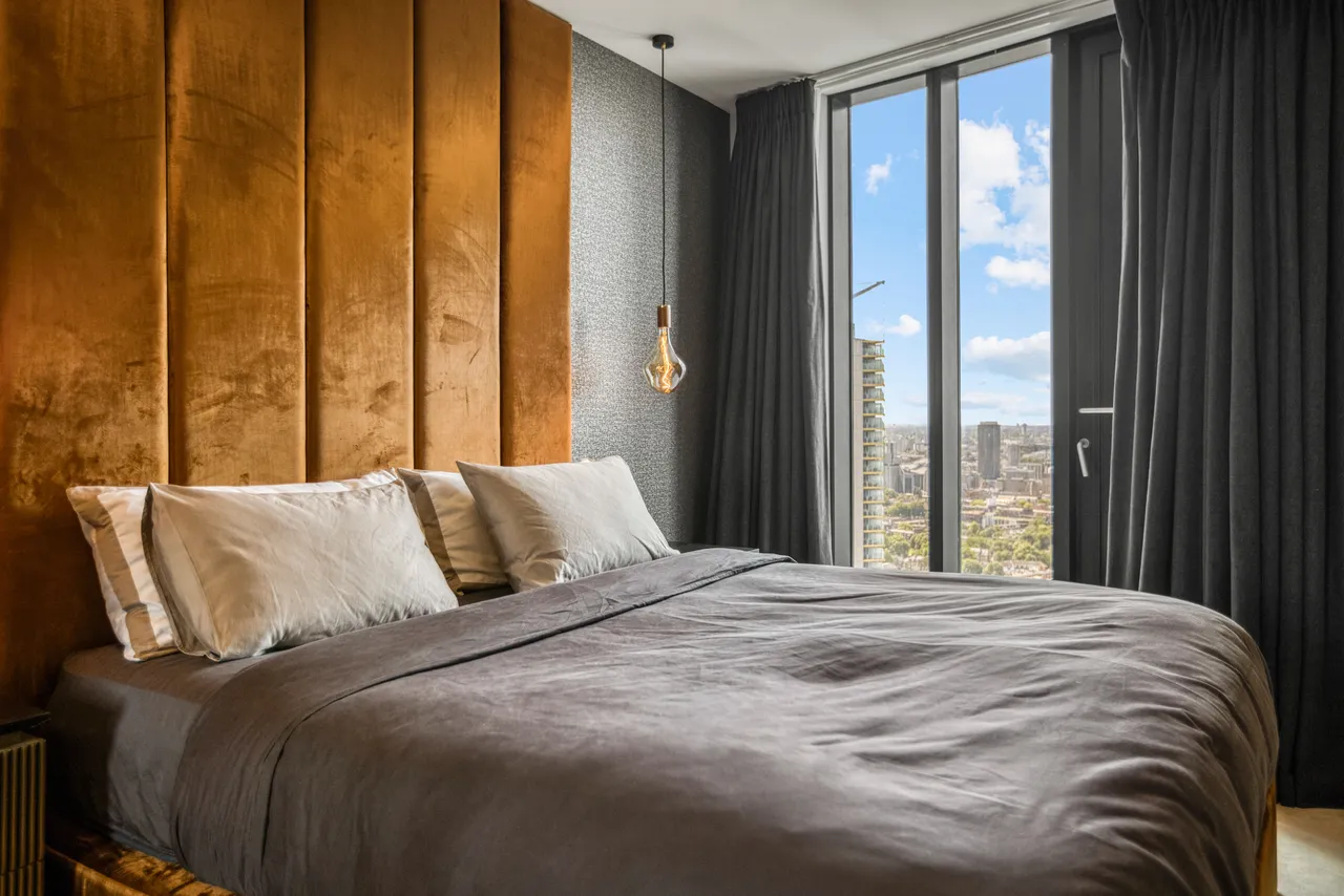Apartment 3905, The Strata, 8 Walworth Road, London, photo 9