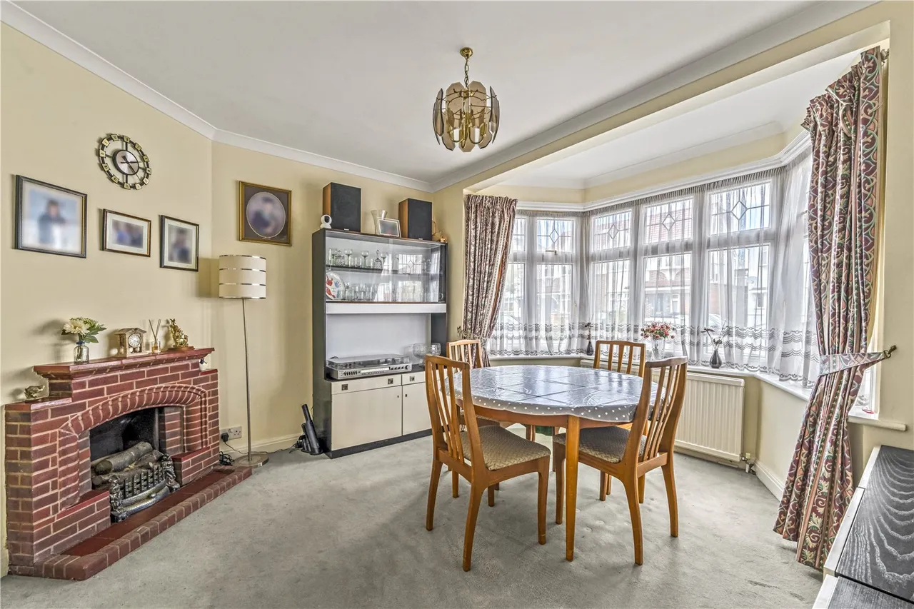 Crane Way, Twickenham, TW2, photo 4