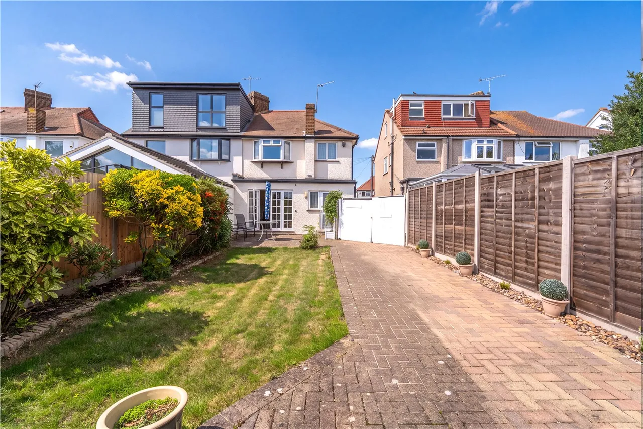 Crane Way, Twickenham, TW2, photo 8