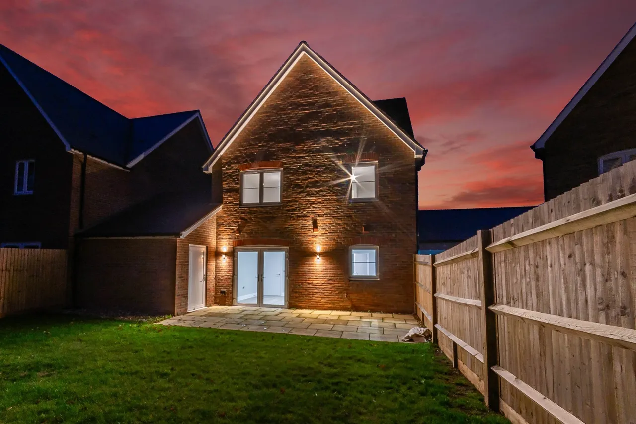 Hawthorn Close, Bicknacre, CM3, photo 14