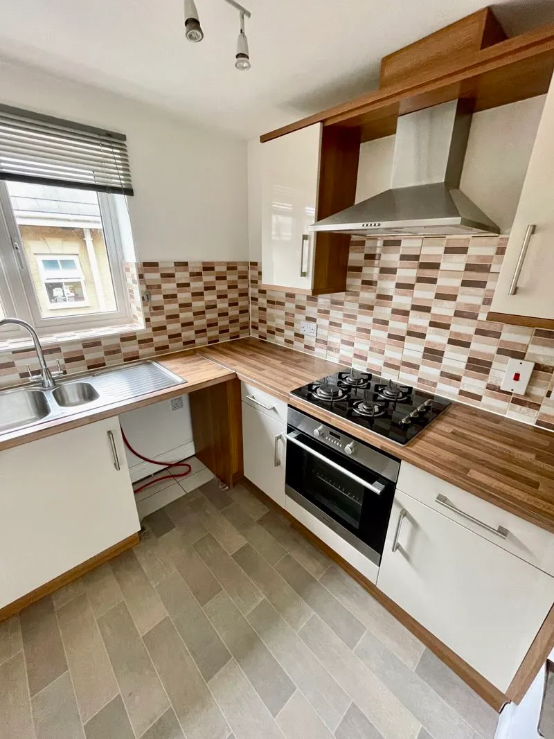 Avon Close, Bournemouth BH8 8RF, photo 7