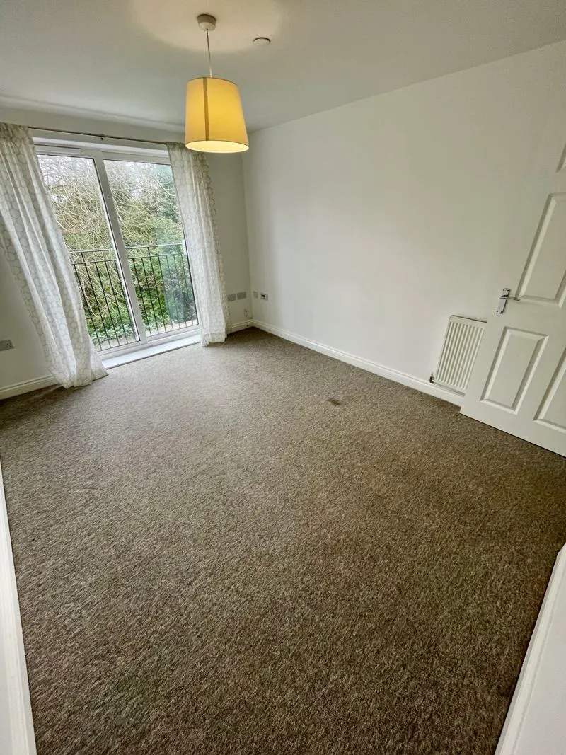 Avon Close, Bournemouth BH8 8RF, photo 4