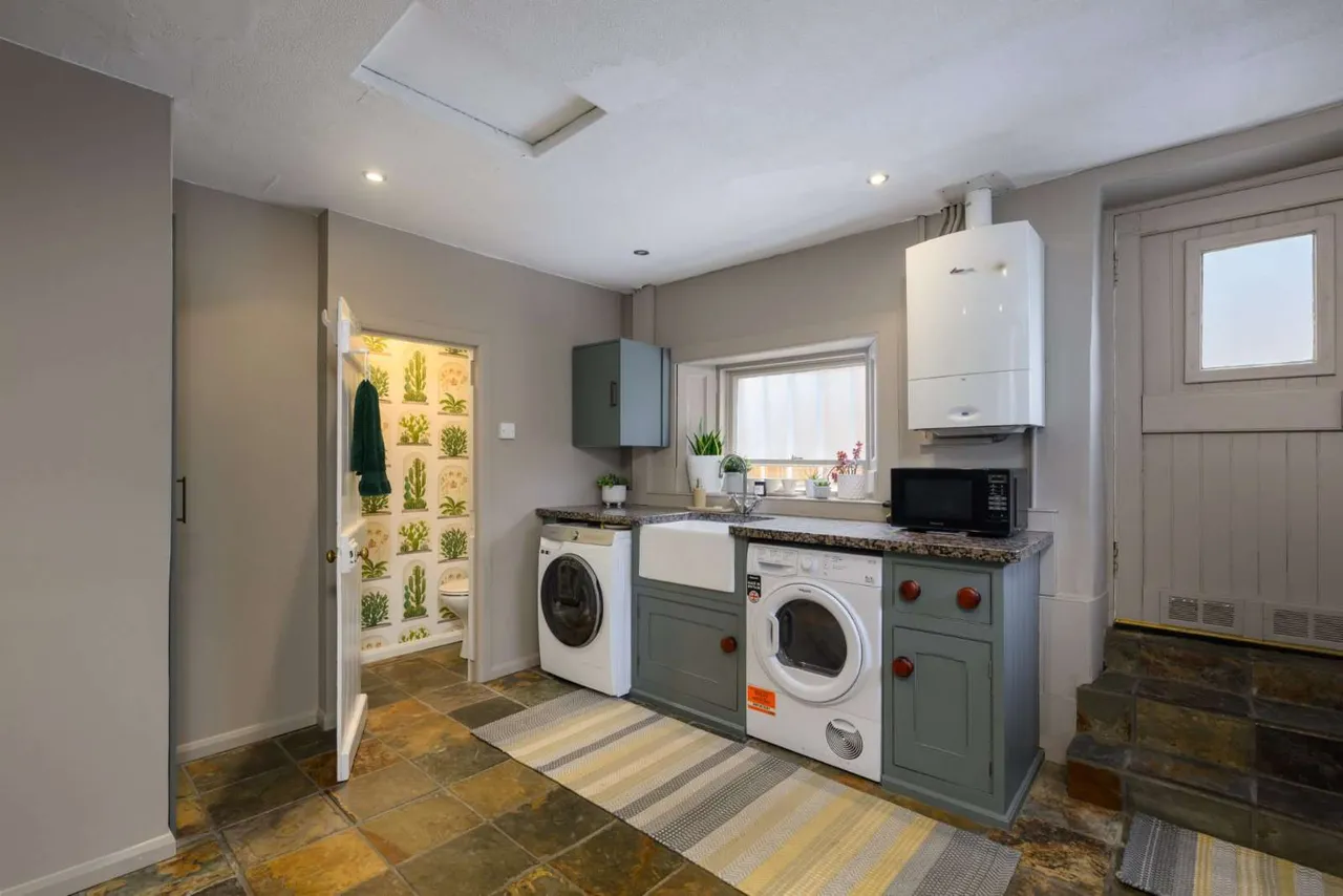 Hillbank House, Kirk Wynd, Blairgowrie, Perth and Kinross, PH10 6HN, photo 9