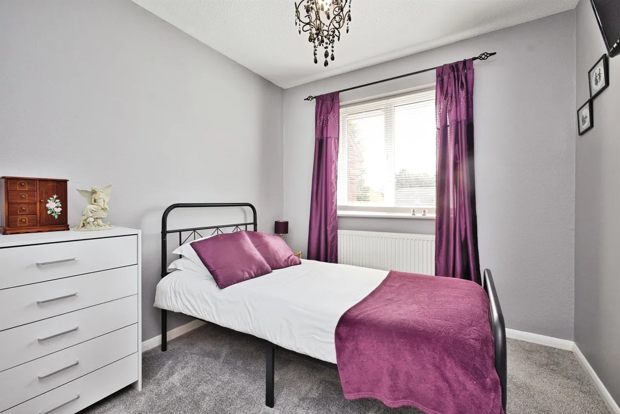 Romsey Road, Yeovil, photo 12