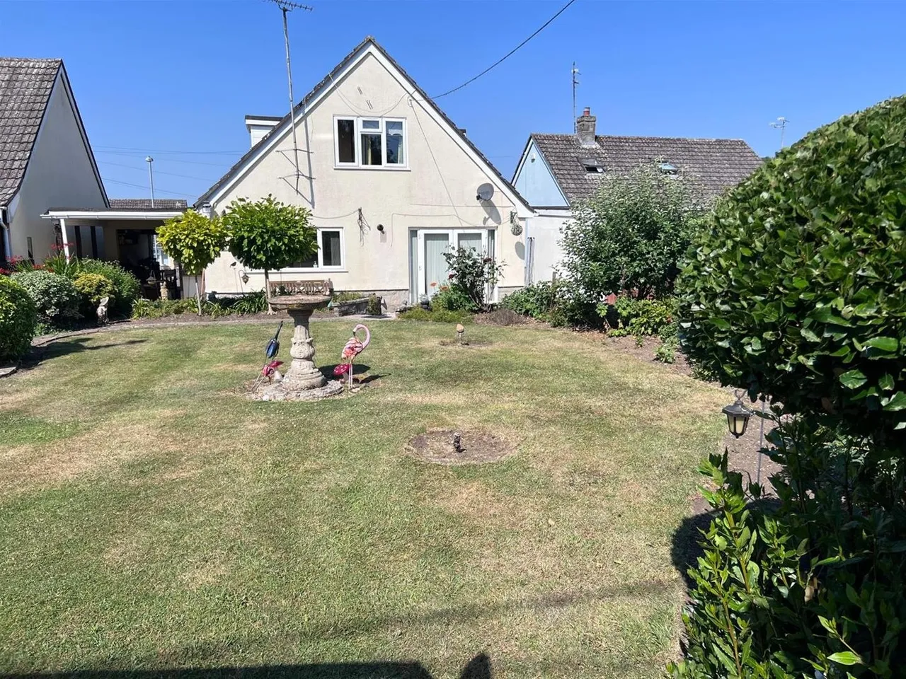 4 bed house for sale — Clarendon Close, Gillingham SP8 4NL