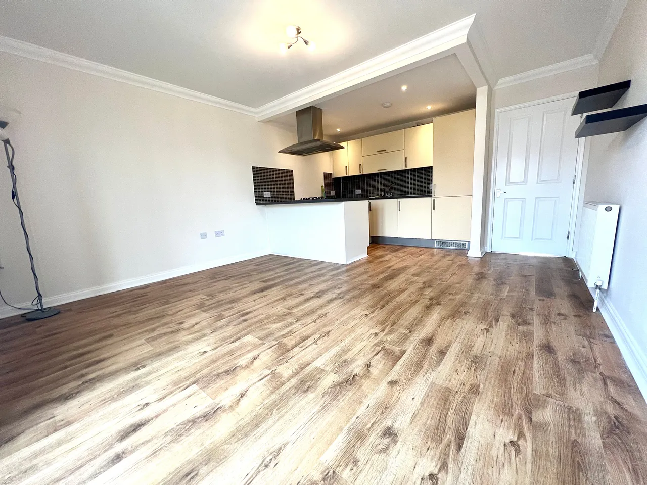 Neale Court, Dagenham, RM9, photo 4