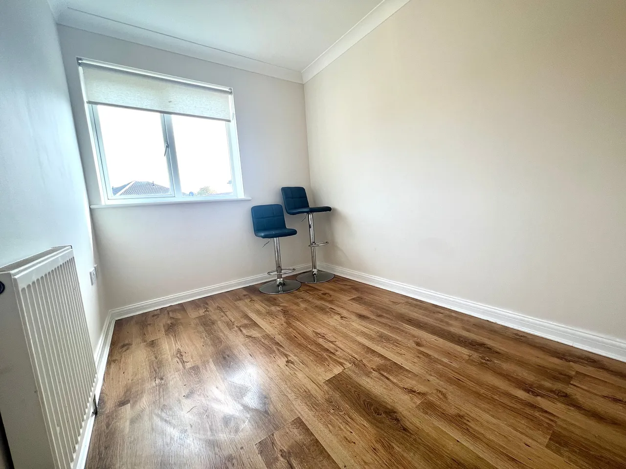 Neale Court, Dagenham, RM9, photo 6