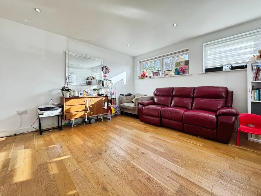 London Road, High Wycombe, HP11, photo 14