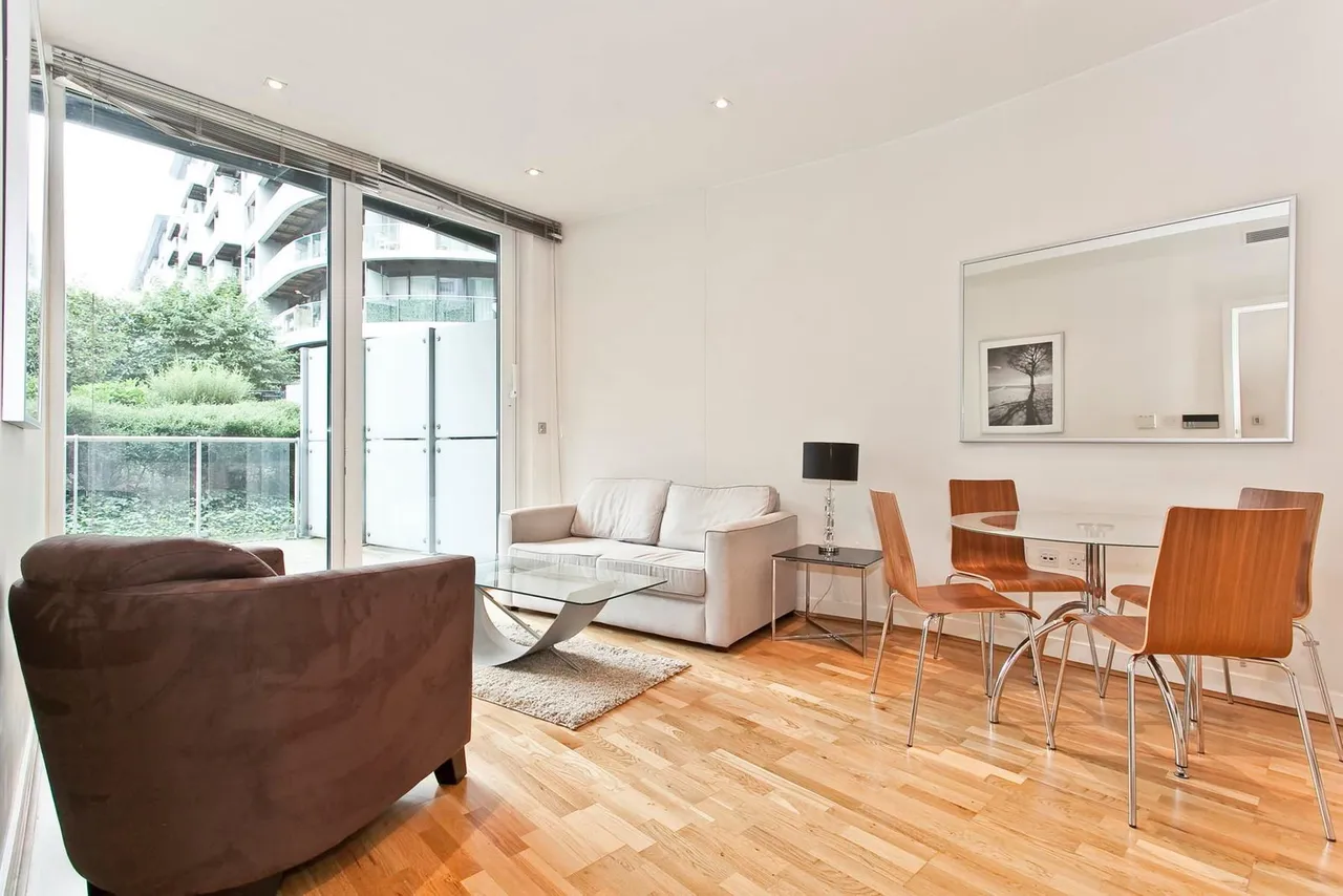 Queenstown Road, London, SW11, photo 4