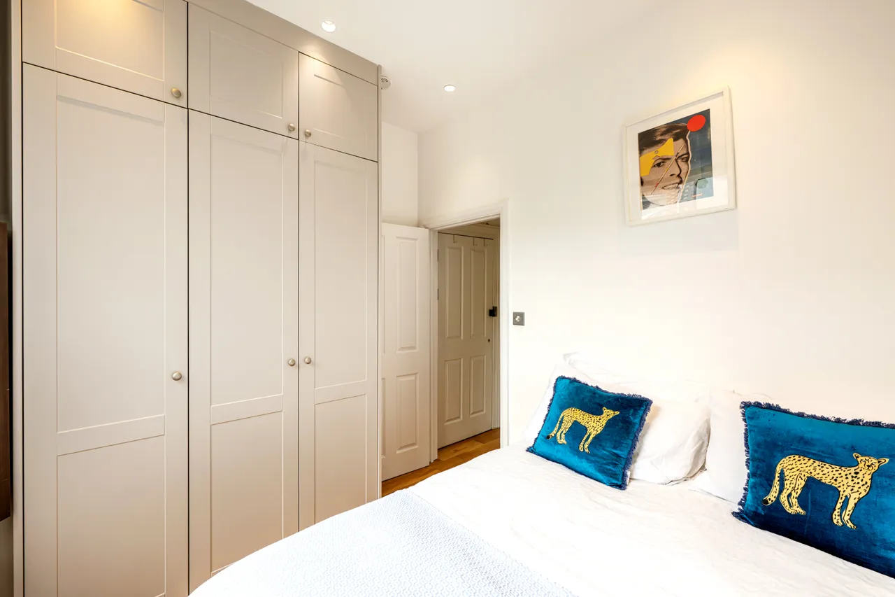 Ladbroke Crescent, London, W11, photo 2