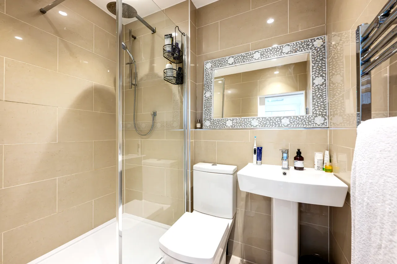 Ladbroke Crescent, London, W11, photo 3