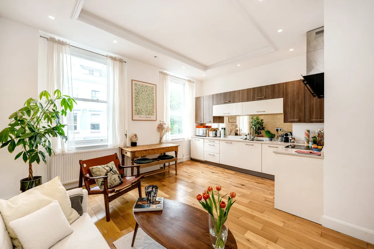 Ladbroke Crescent, London, W11, photo 5