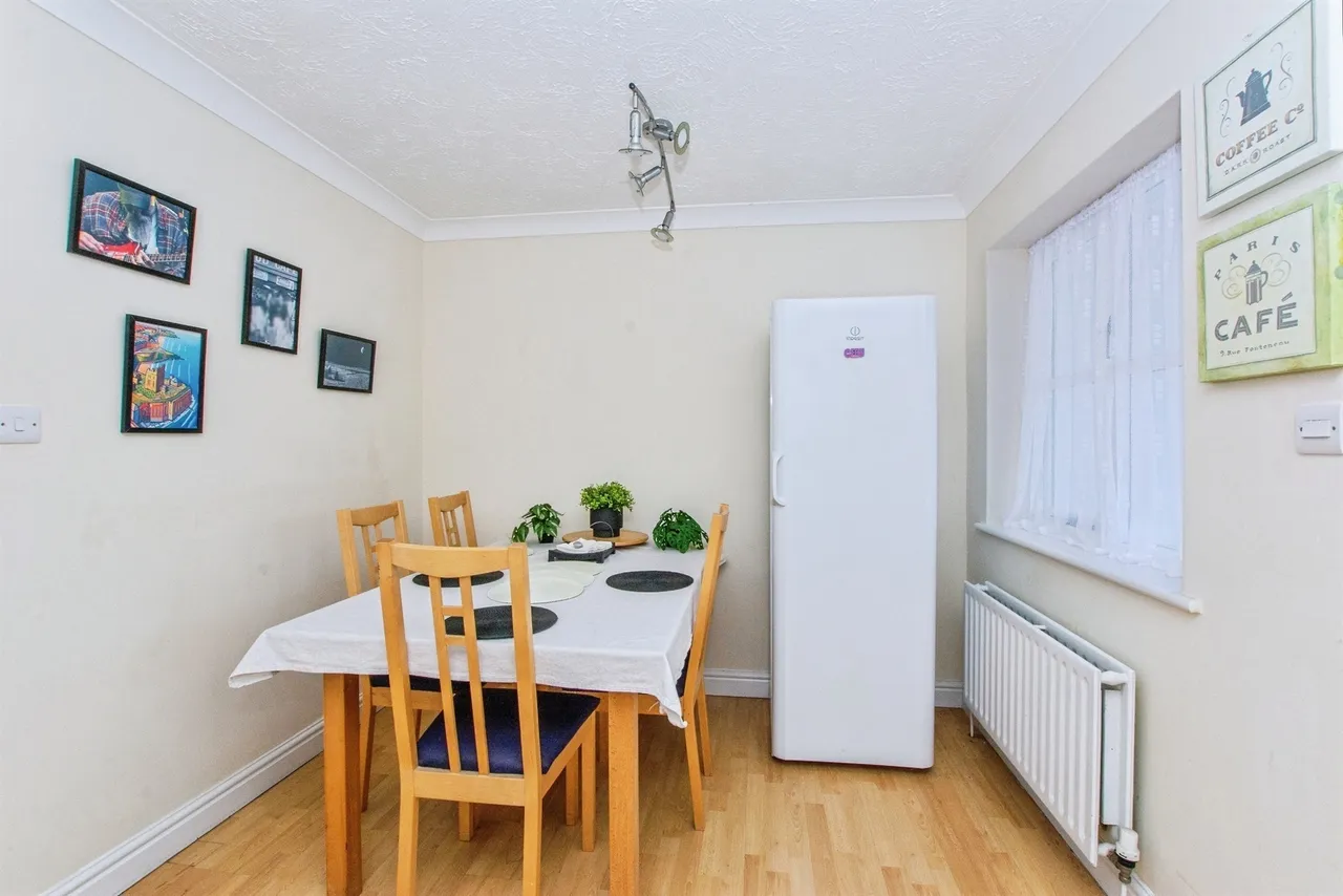 Tyler Crescent, Butterwick, PE22, photo 17