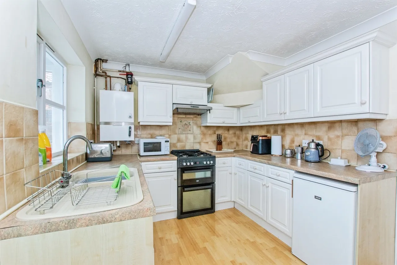 Tyler Crescent, Butterwick, PE22, photo 12